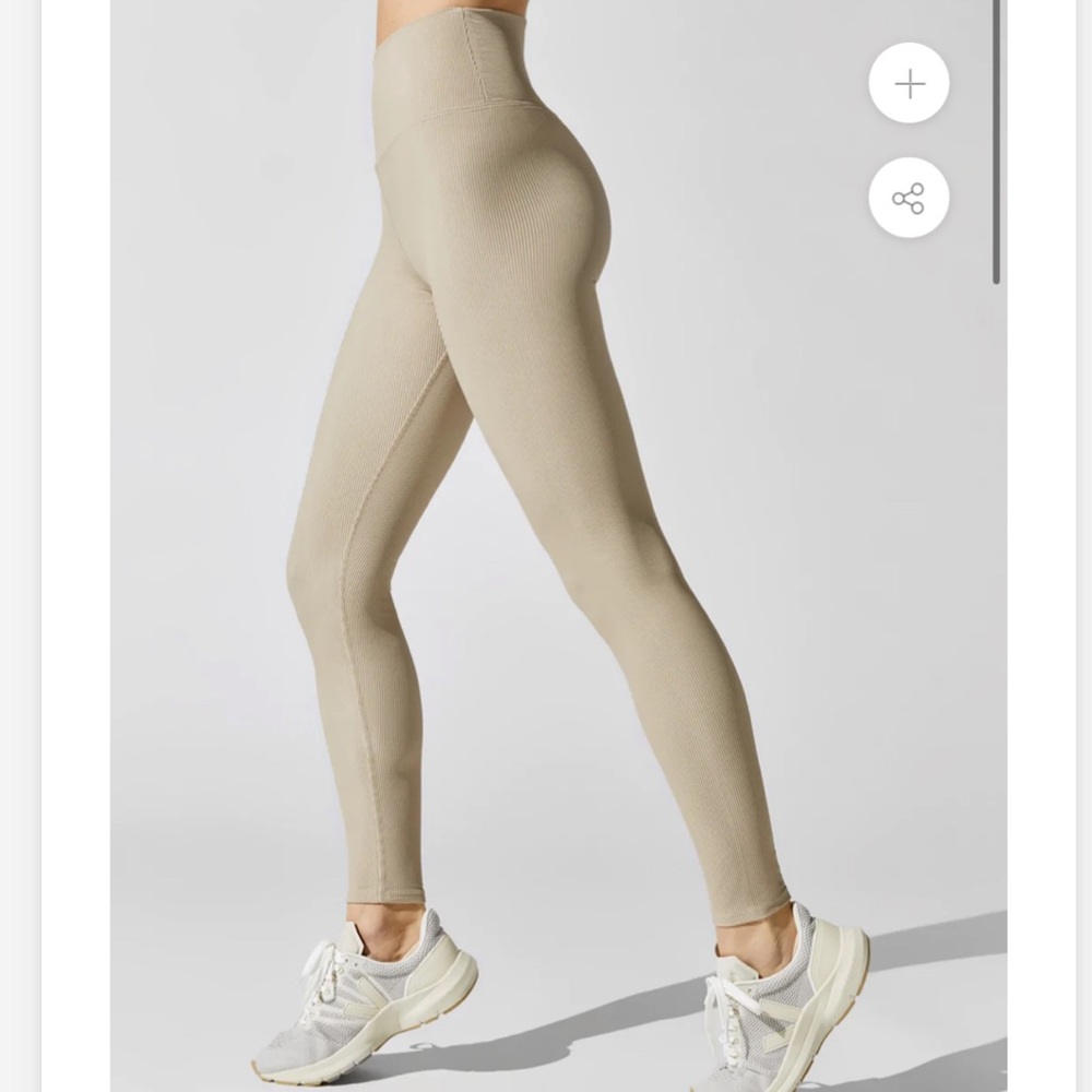 BEACH RIOT Ayla Legging, rib, tan, size medium. Only worn once! Great condition